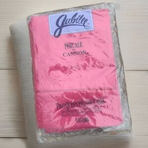 Cannon Pillowcases Set of 2 Fuchsia Hot Pink Vintage Deadstock NWT Queen Size